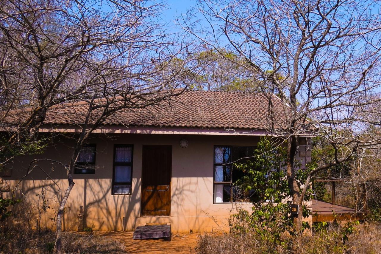赫卢赫卢韦阿梅堪比旅舍别墅 外观 照片